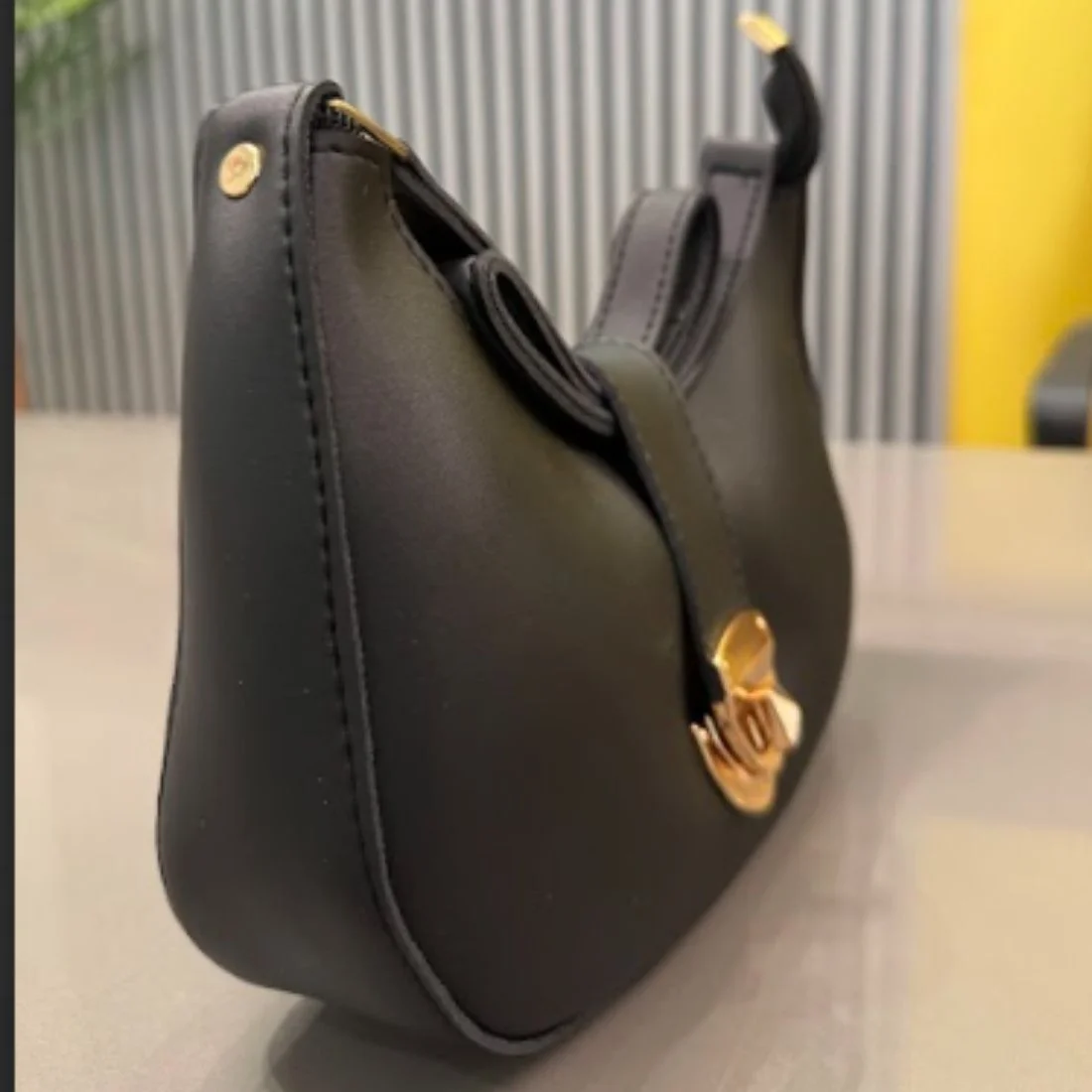 Crescent Leather Luxury Shoulder Bag for Women | Black - Image 4